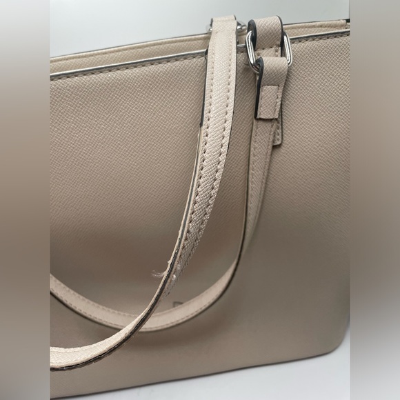 Guess bag los angles purse - Picture 5 of 9